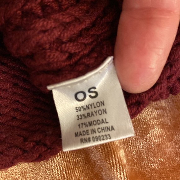 Brandy Melville OS wine colored knit sweater - Picture 5 of 6